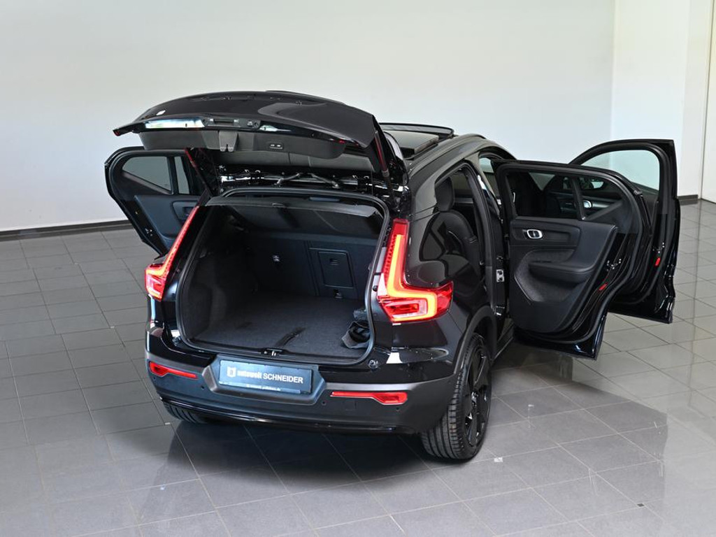 Volvo EX40