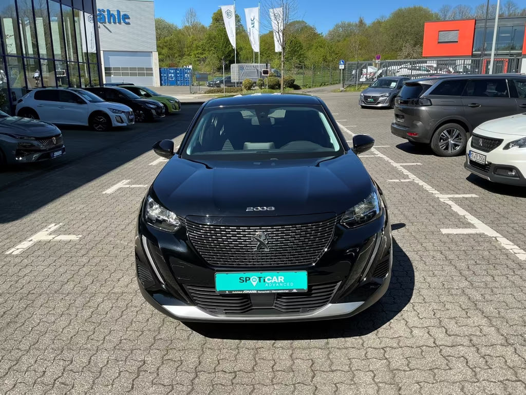 Peugeot e-2008