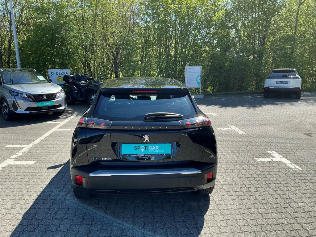 Peugeot e-2008