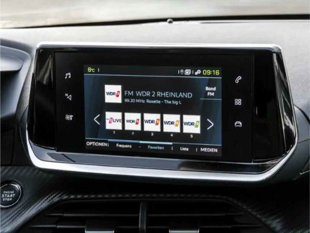 Peugeot e-208