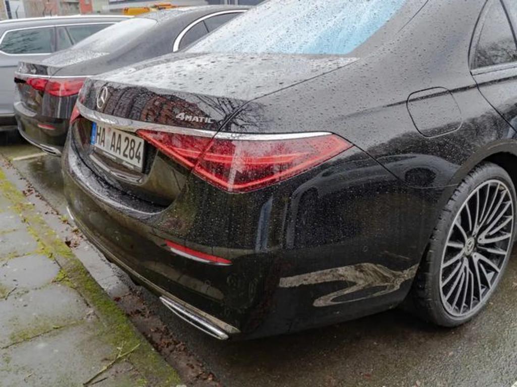 Mercedes-Benz S-Klasse