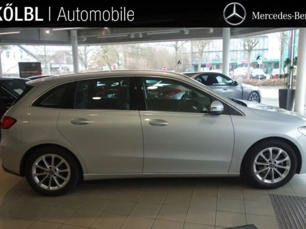 Mercedes-Benz B-Klasse 2022 Benzine