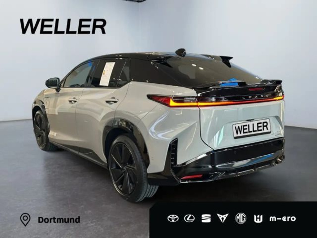 Lexus RZ