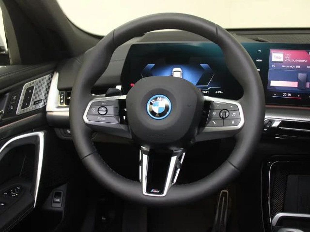 BMW iX2