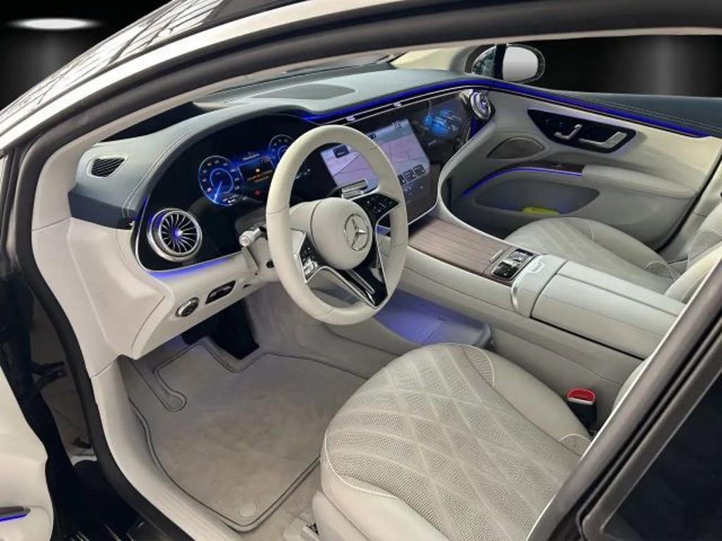 Mercedes-Benz EQS