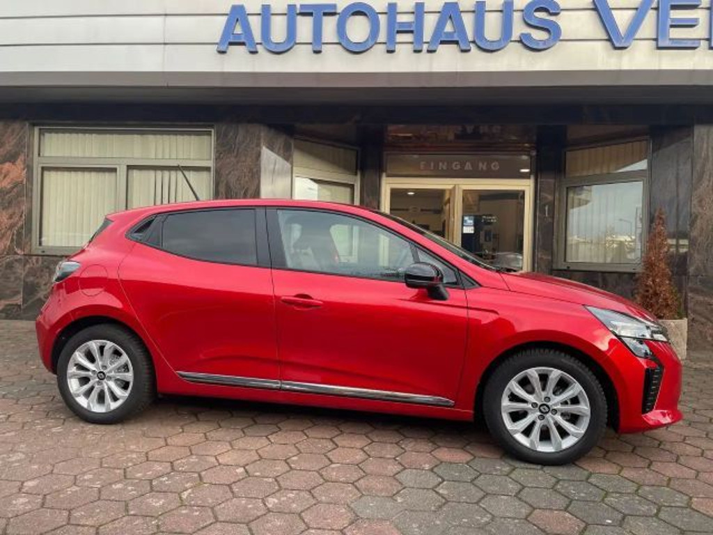 Renault Clio 2025 Benzine