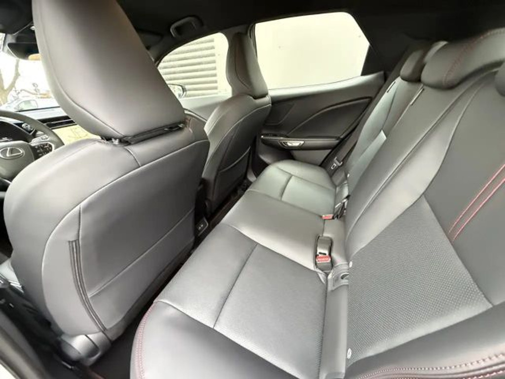Lexus LBX