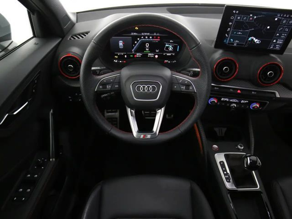 Audi SQ2