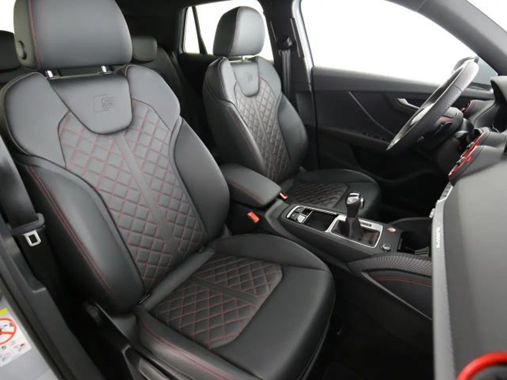 Audi SQ2
