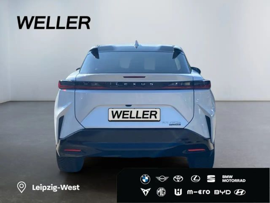 Lexus RZ