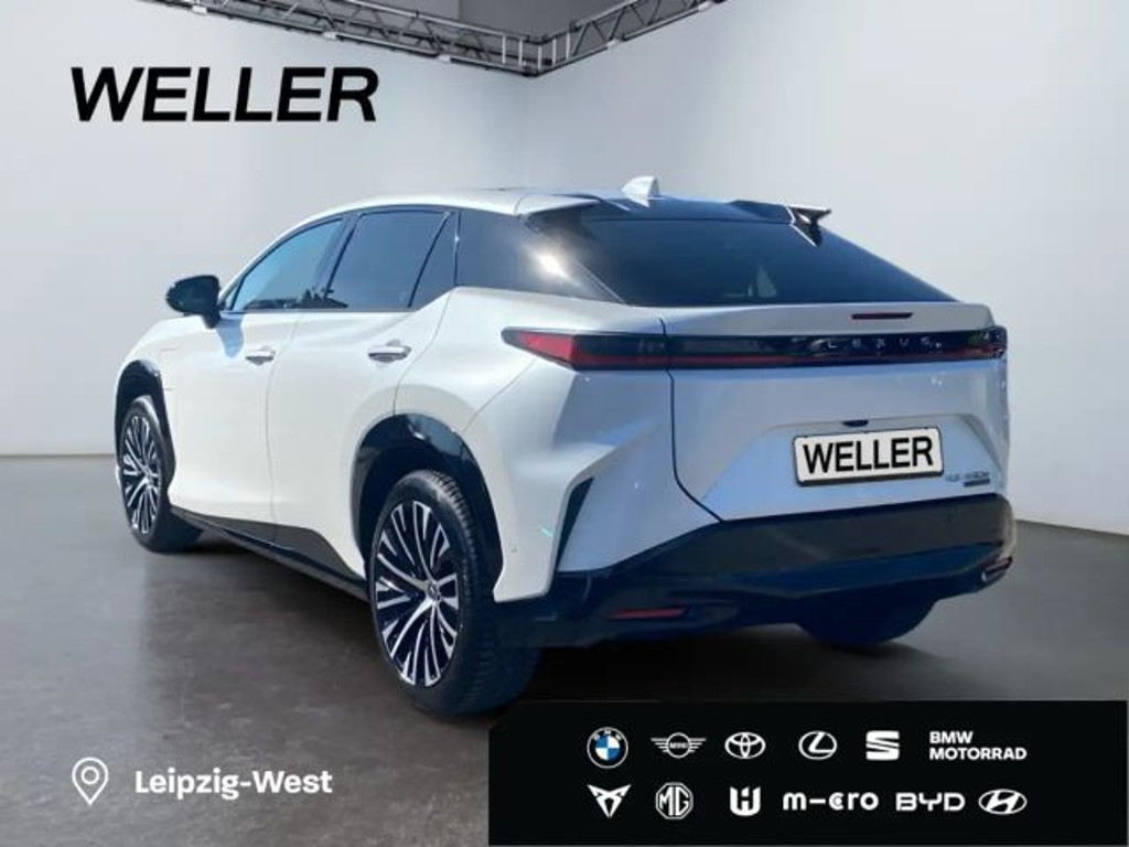 Lexus RZ