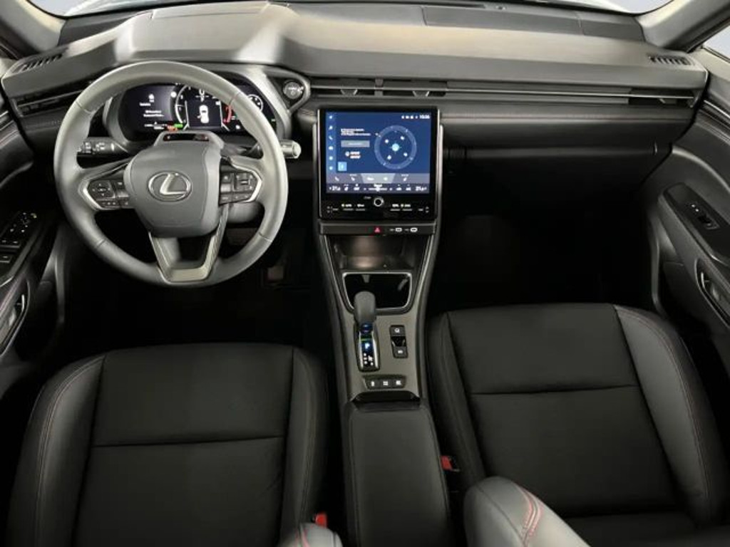 Lexus LBX