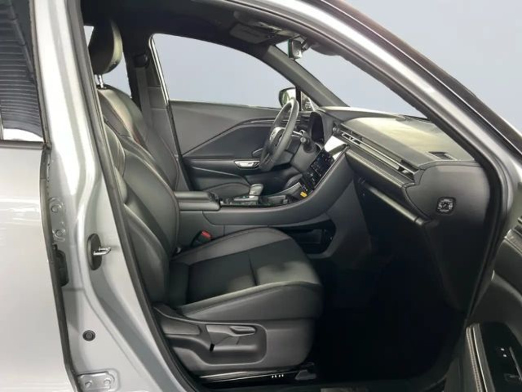 Lexus LBX