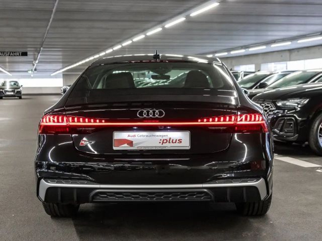 Audi S7
