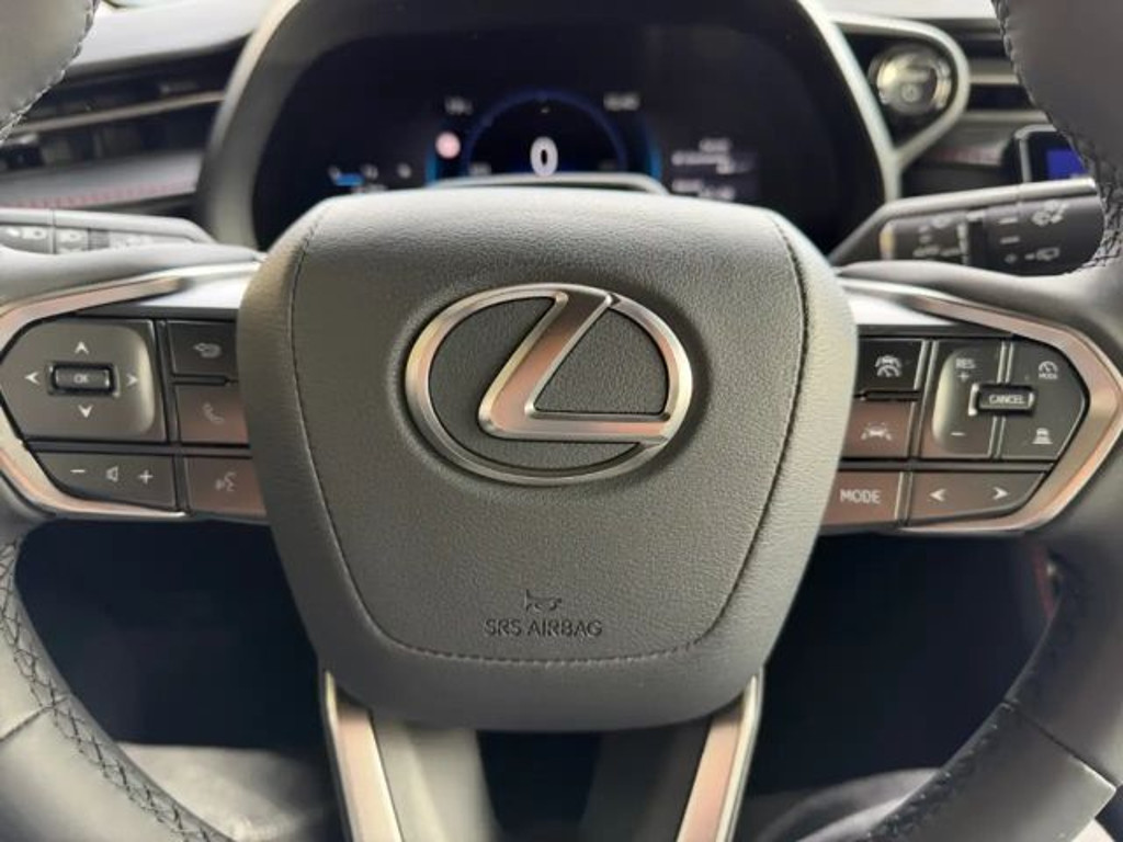 Lexus LBX