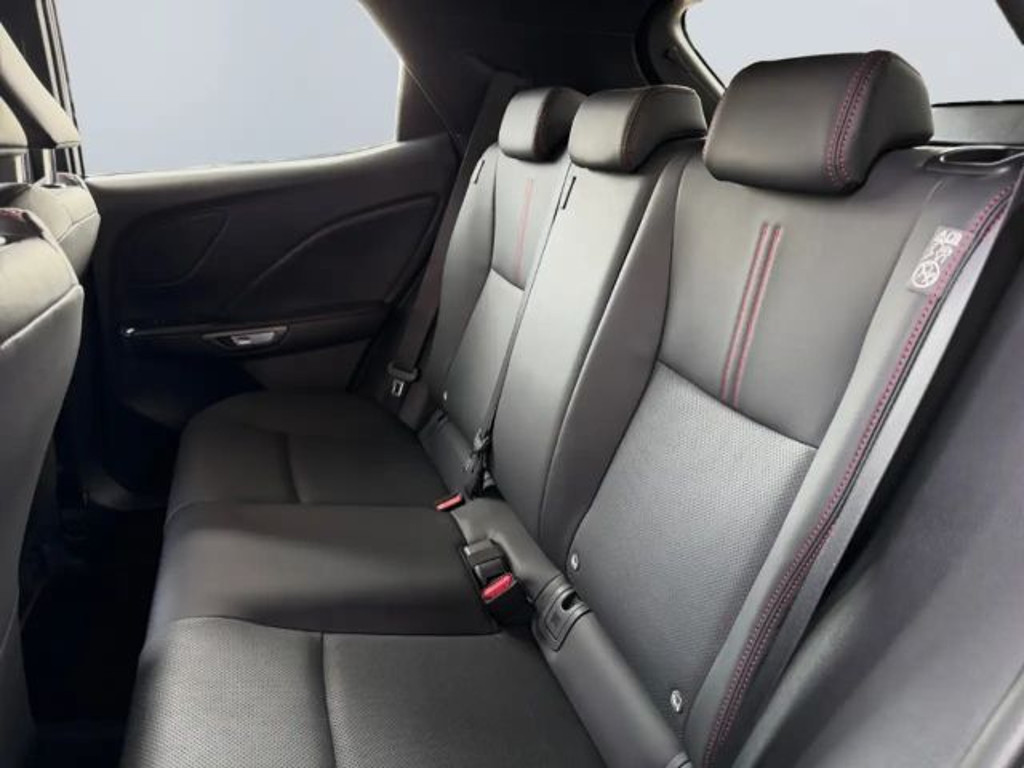 Lexus LBX