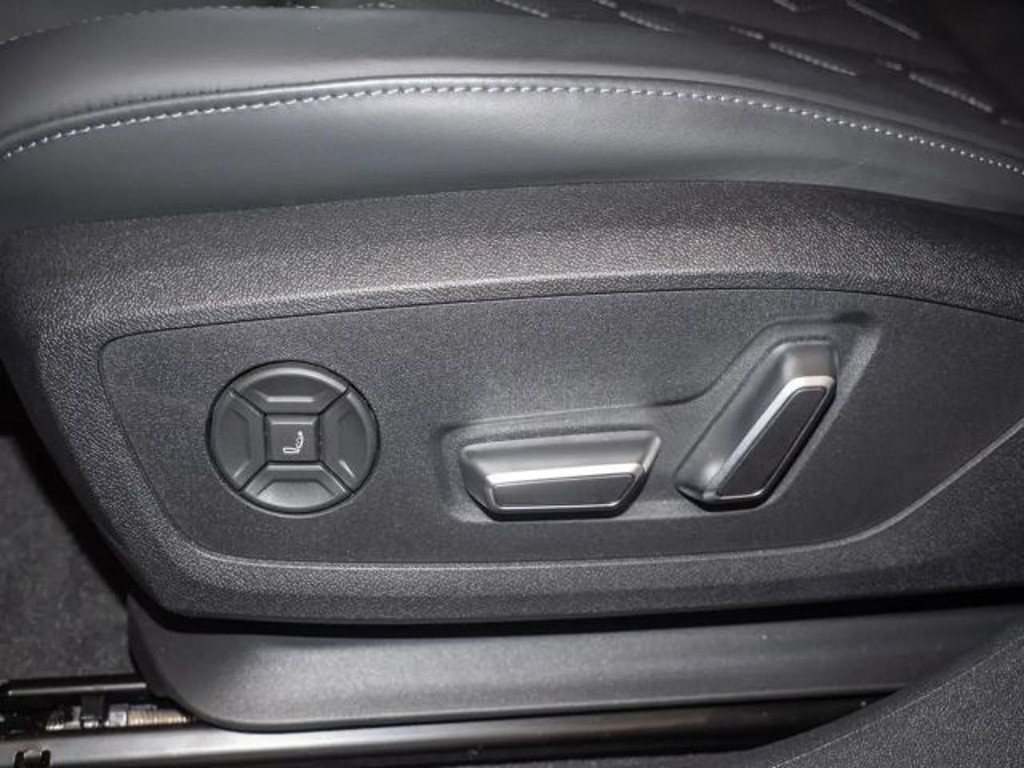Audi S6 e-tron