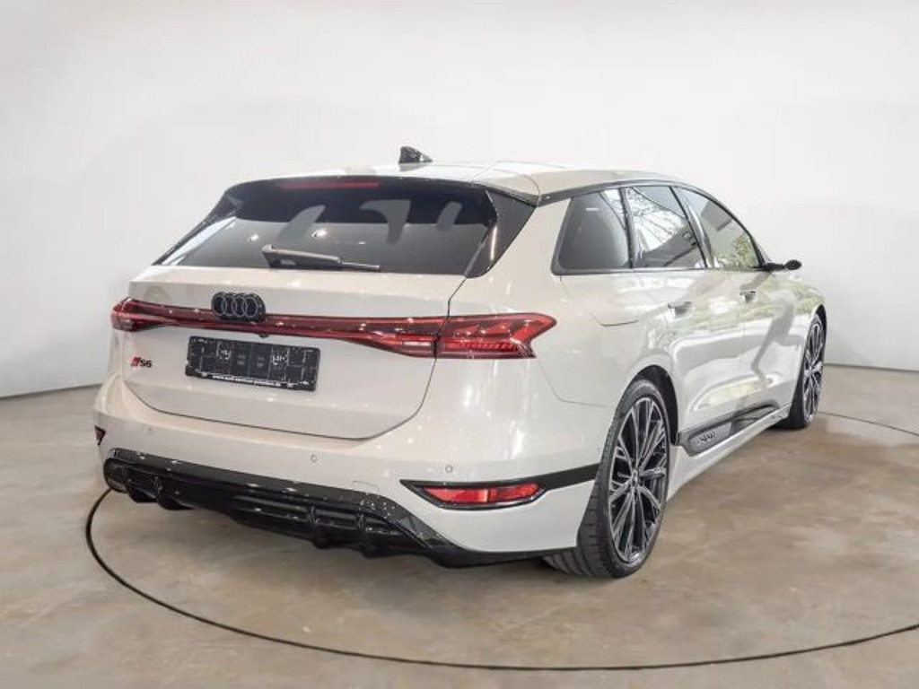 Audi S6 e-tron