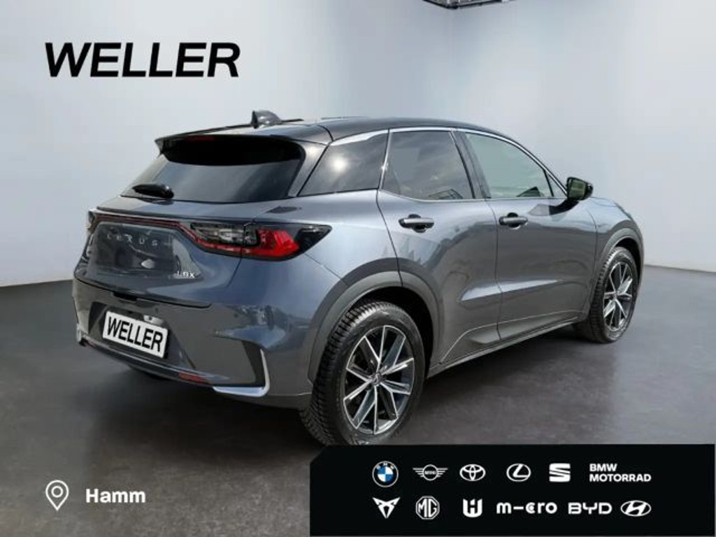 Lexus LBX
