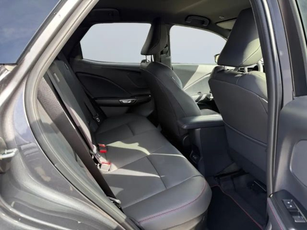 Lexus LBX