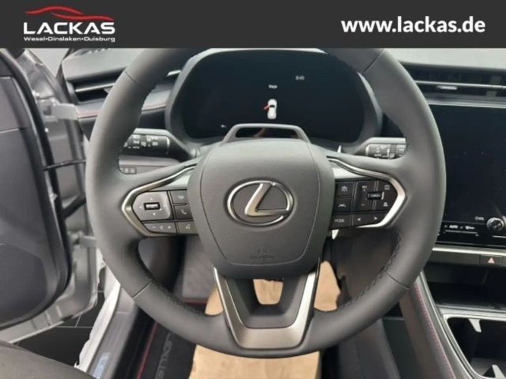 Lexus LBX