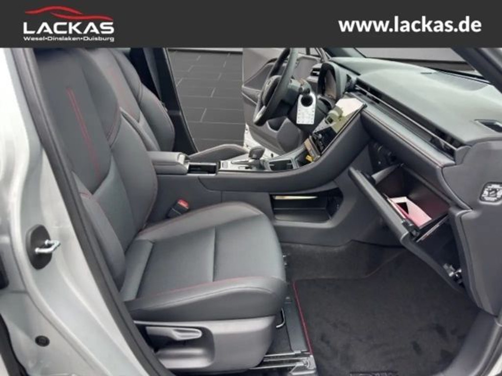 Lexus LBX