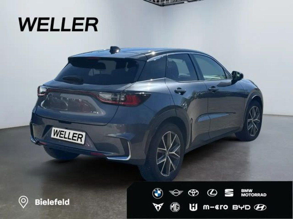 Lexus LBX