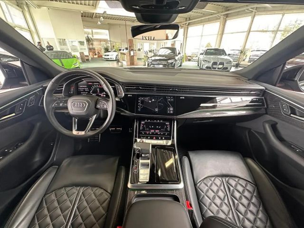 Audi SQ8