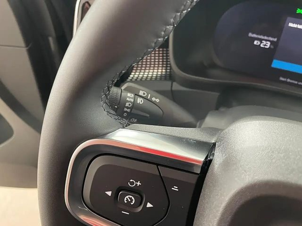 Volvo EX40
