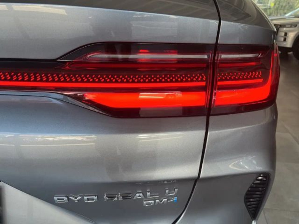 BYD Seal U