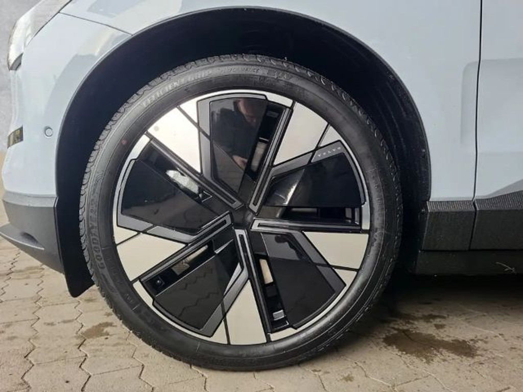 Volvo EX30