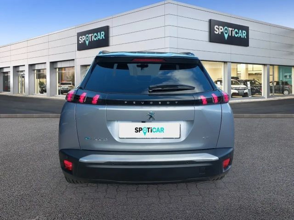 Peugeot e-2008