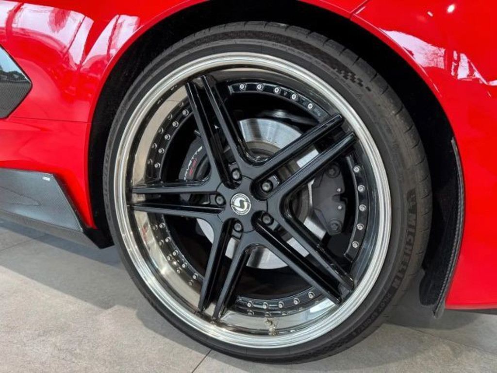 Corvette C8