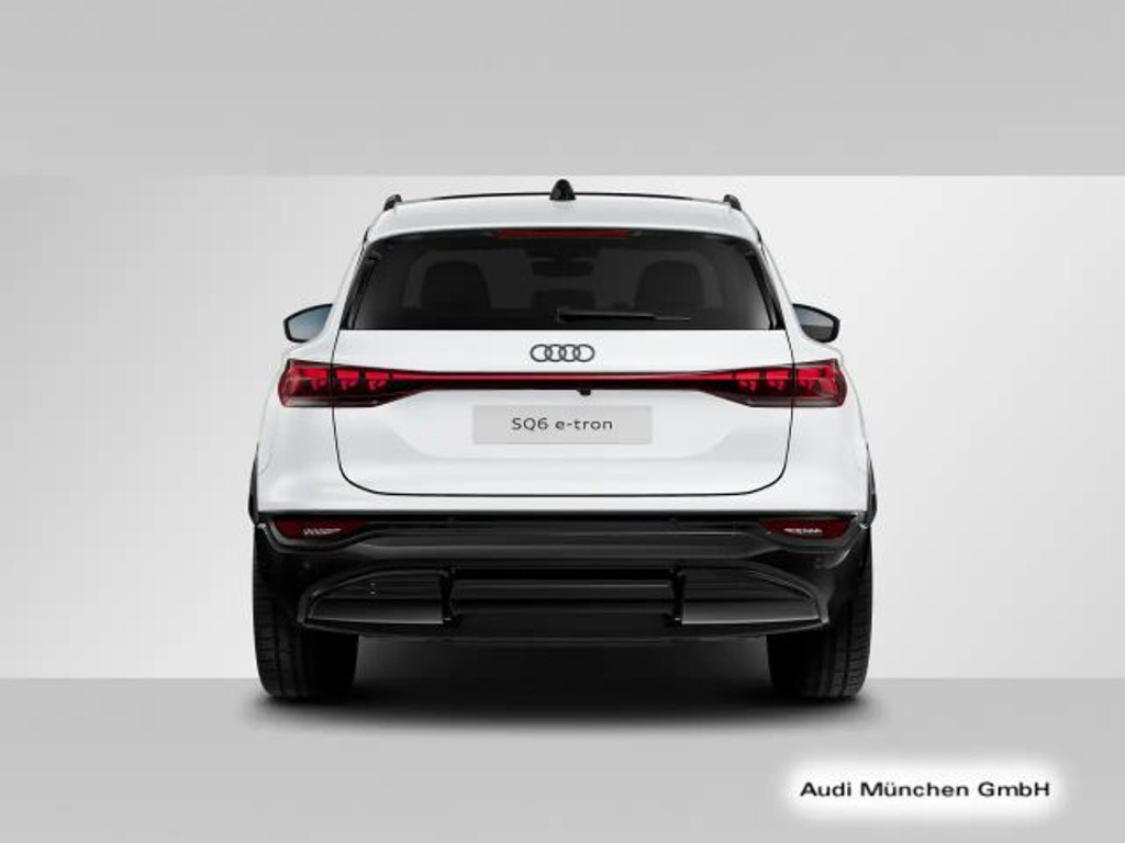 Audi SQ6 e-tron