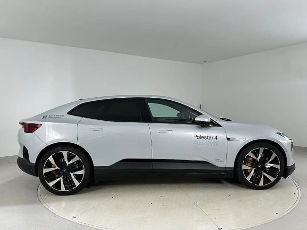 Polestar 4