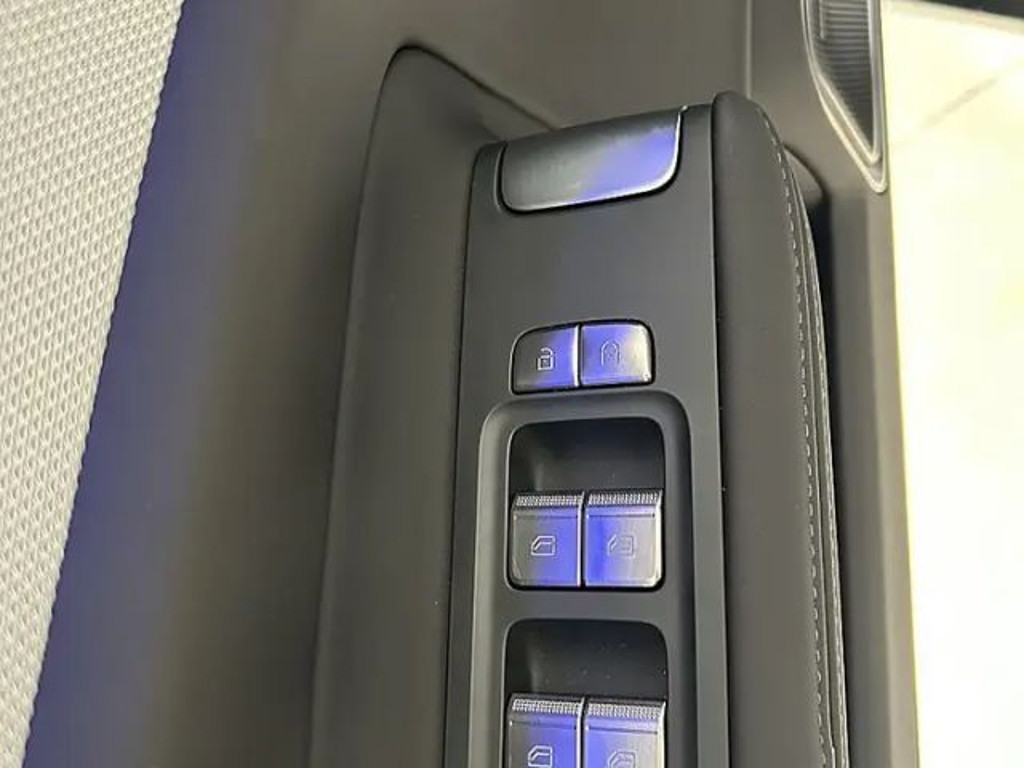 Polestar 4