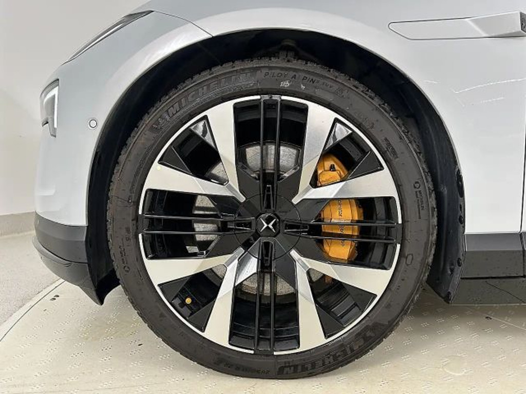 Polestar 4