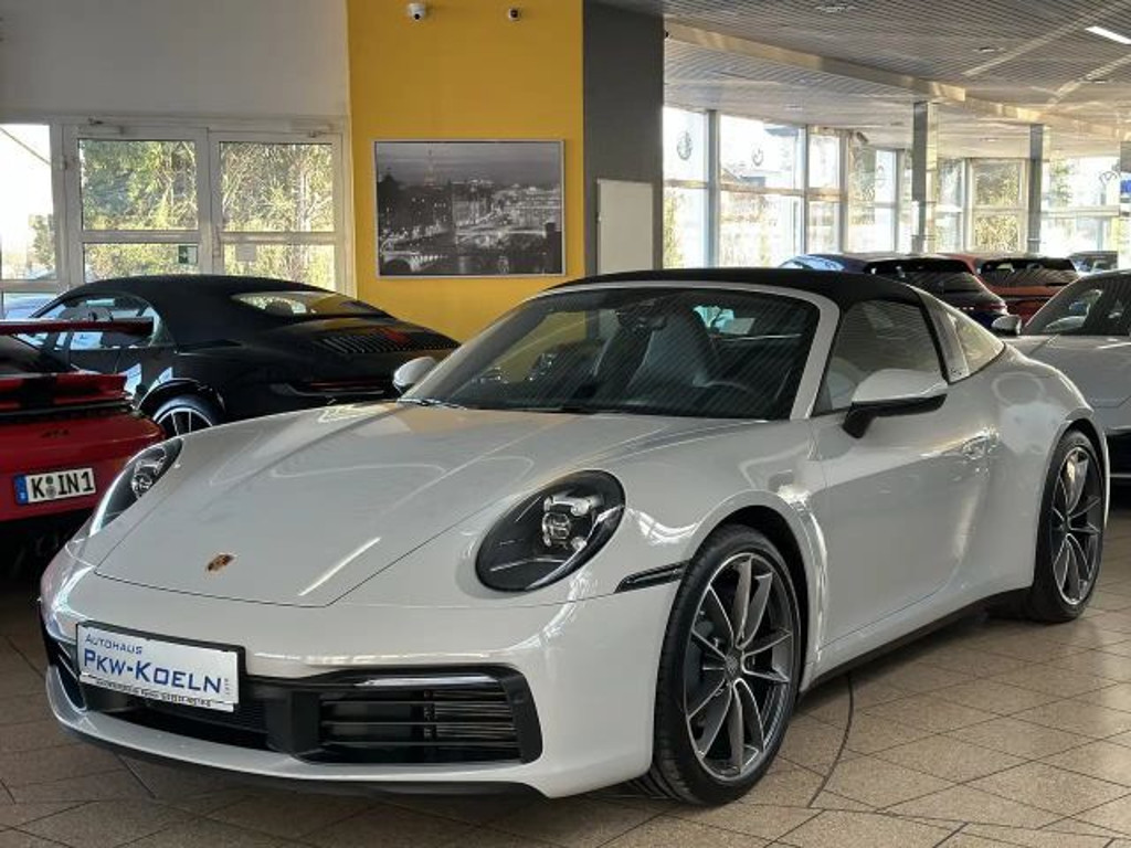 Porsche 911 2022 Benzine