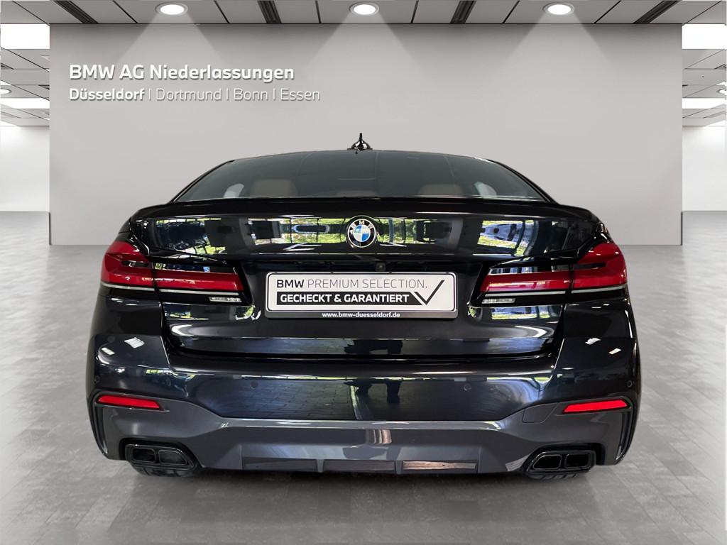 BMW M550