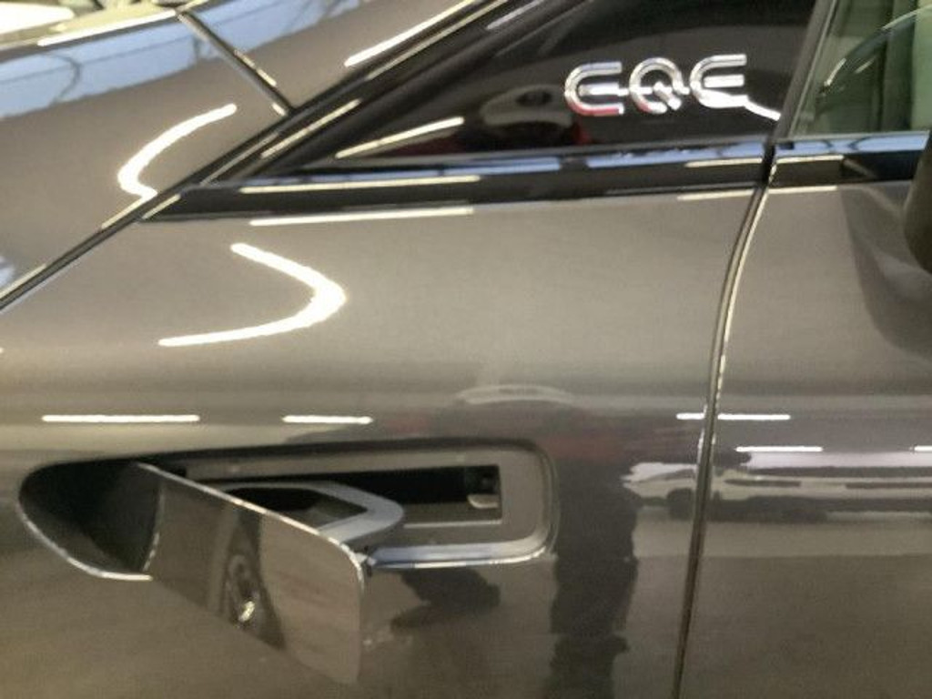 Mercedes-Benz EQE