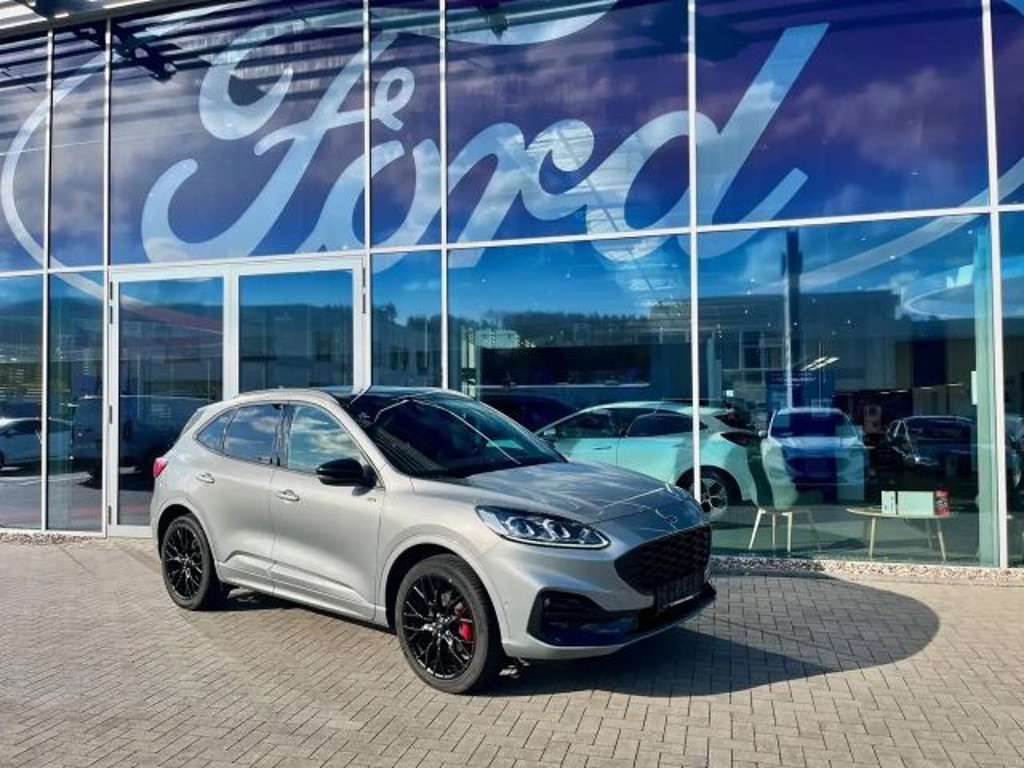 Ford Kuga 2023 Benzine