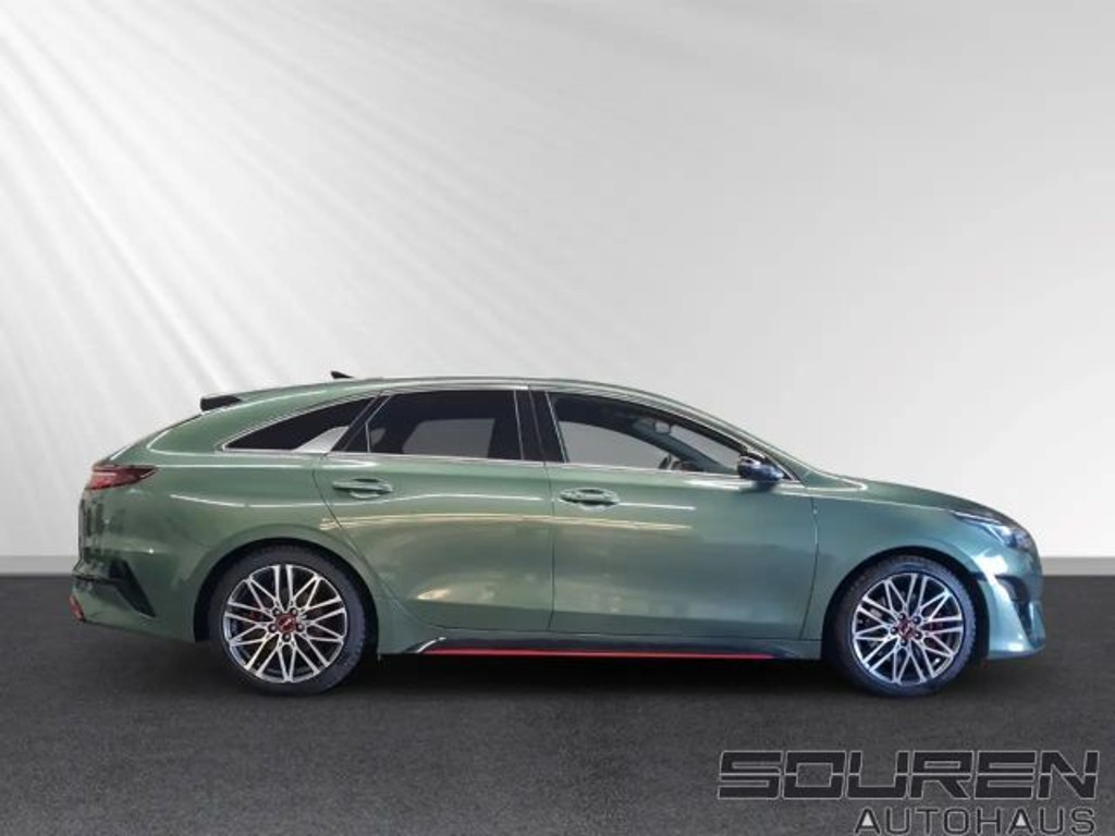 Kia ProCeed