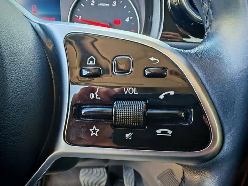 Mercedes-Benz T 180