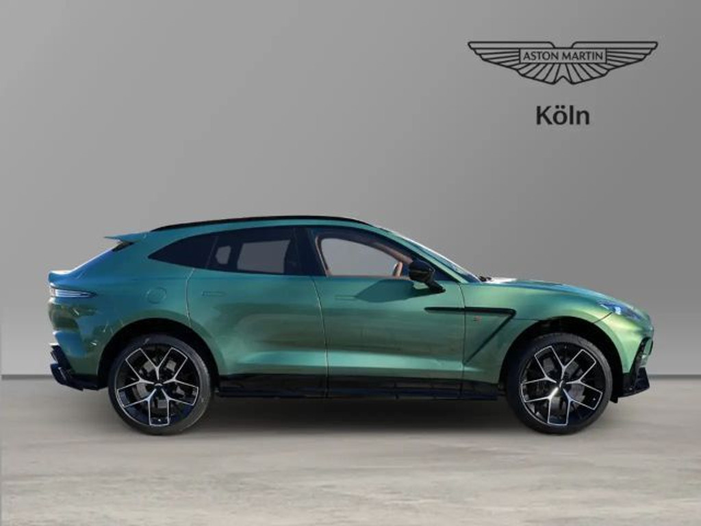 Aston Martin DBX