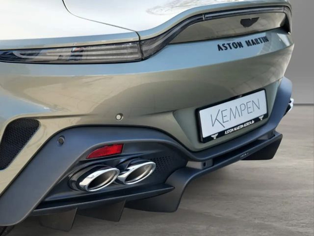 Aston Martin Vantage