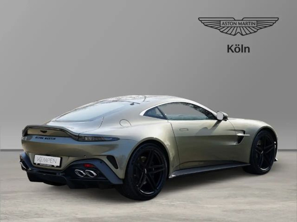 Aston Martin Vantage