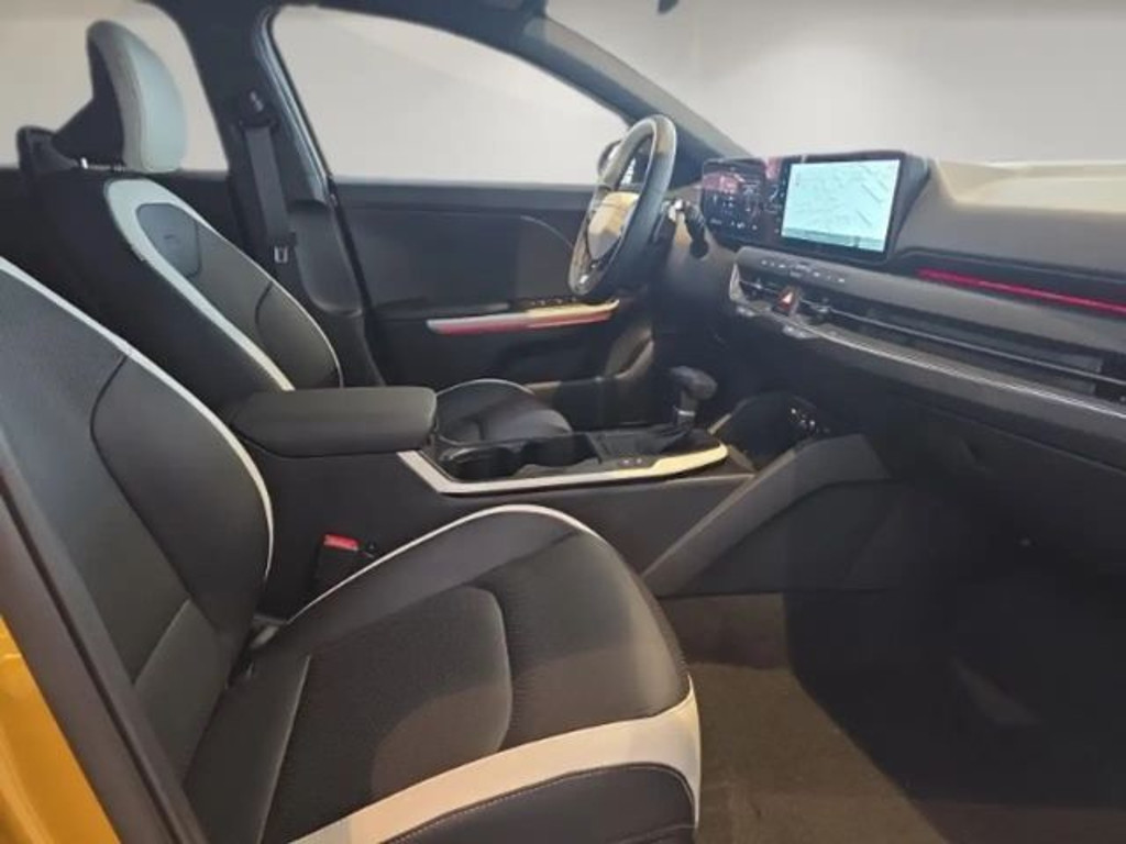 Kia K4