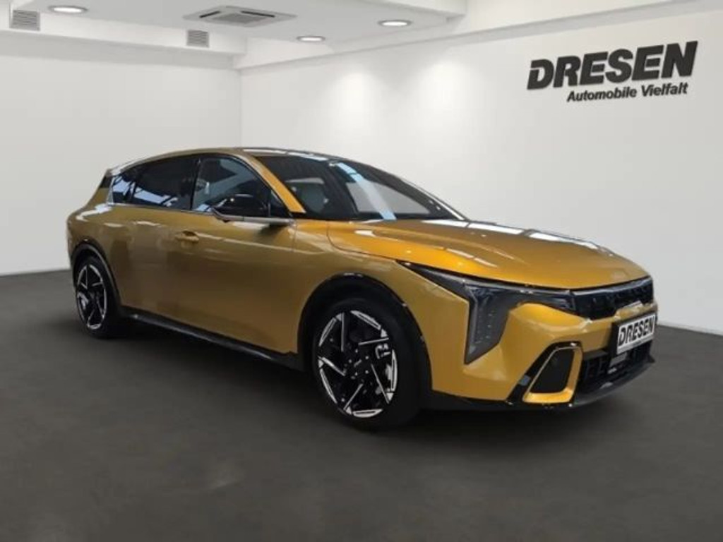 Kia K4