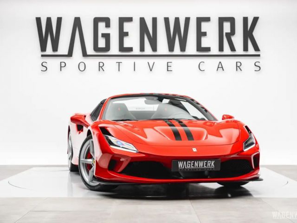 Ferrari F8 2021 Benzine