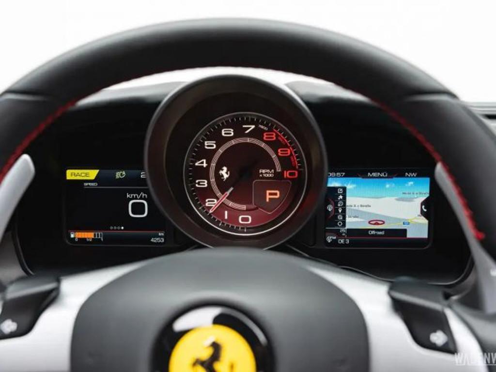 Ferrari F8